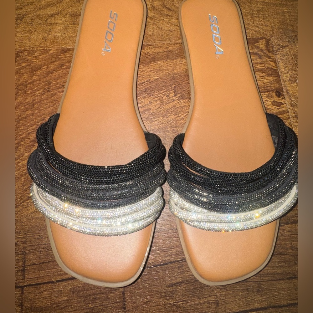 Soda Women's Black and Silver Strappy Sandals